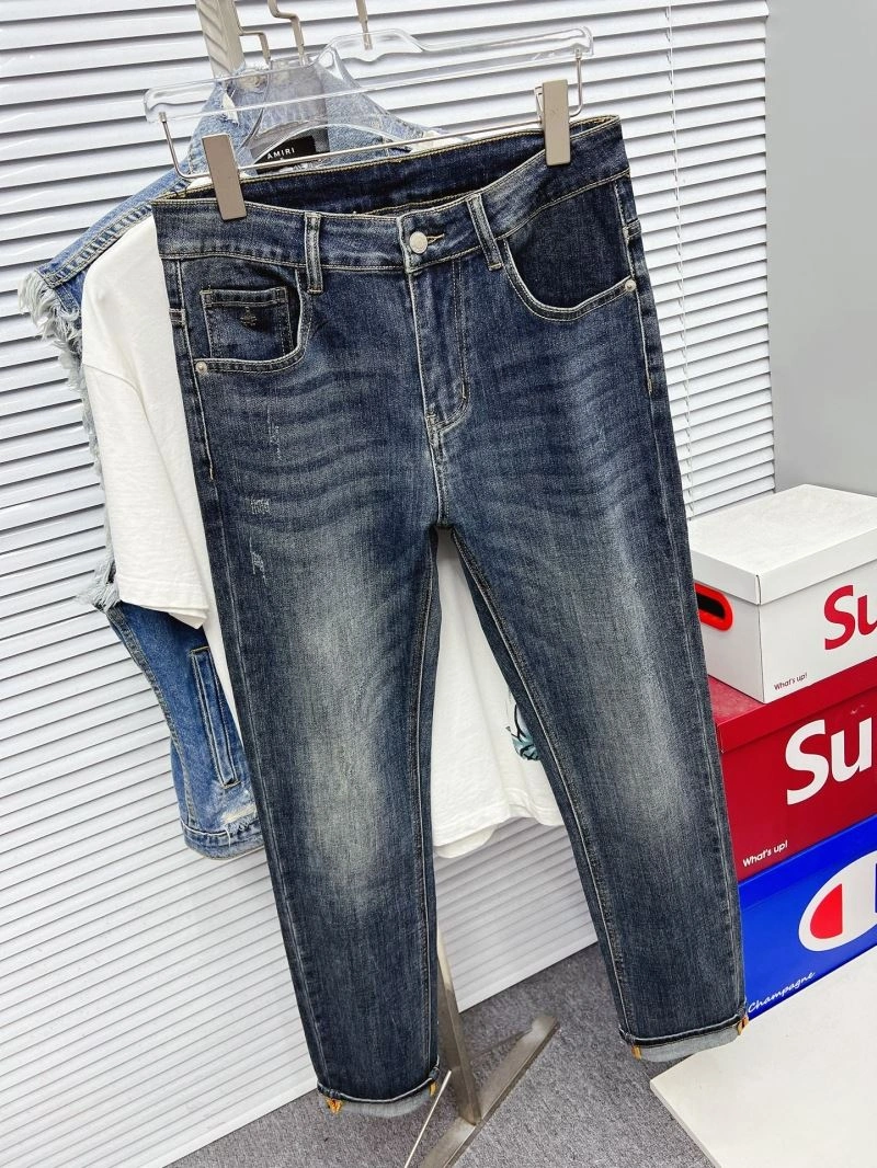 Supportive Louis Vuitton Jeans 133114