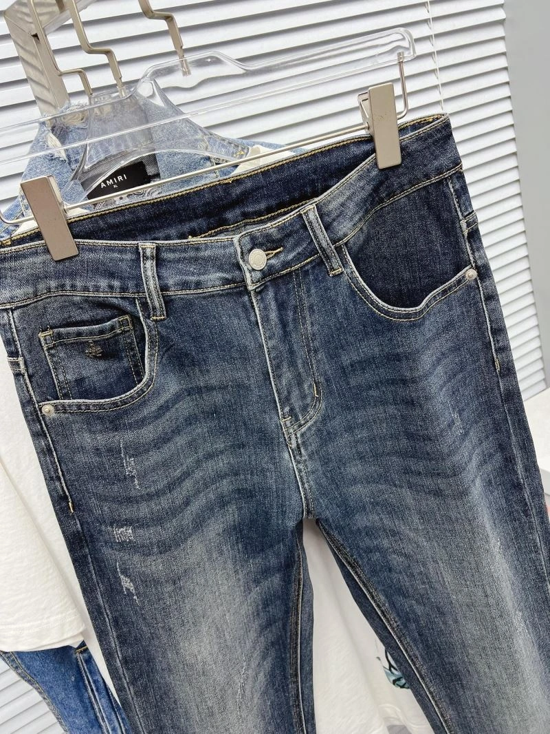 Supportive Louis Vuitton Jeans 133114