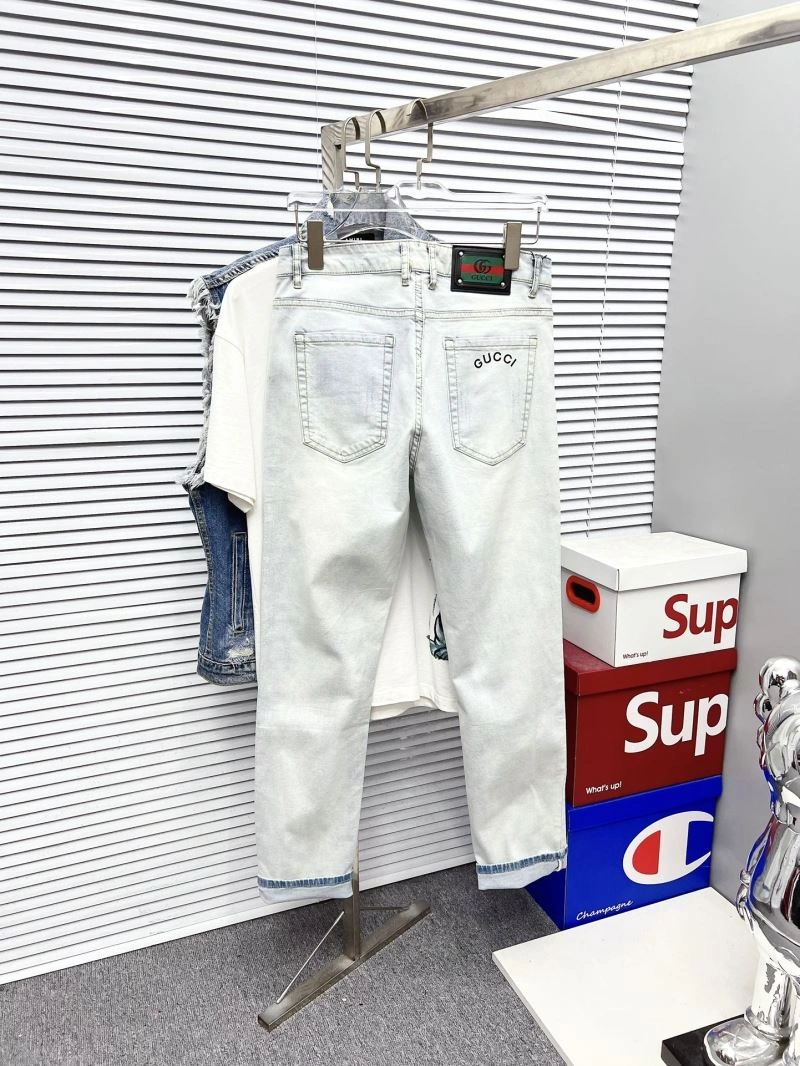 Louis Vuitton Jeans Youthful 133111