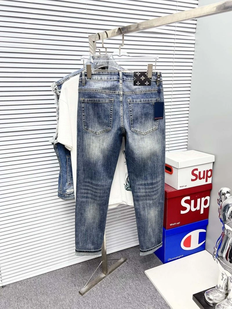 Louis Vuitton Jeans Versatile 133121