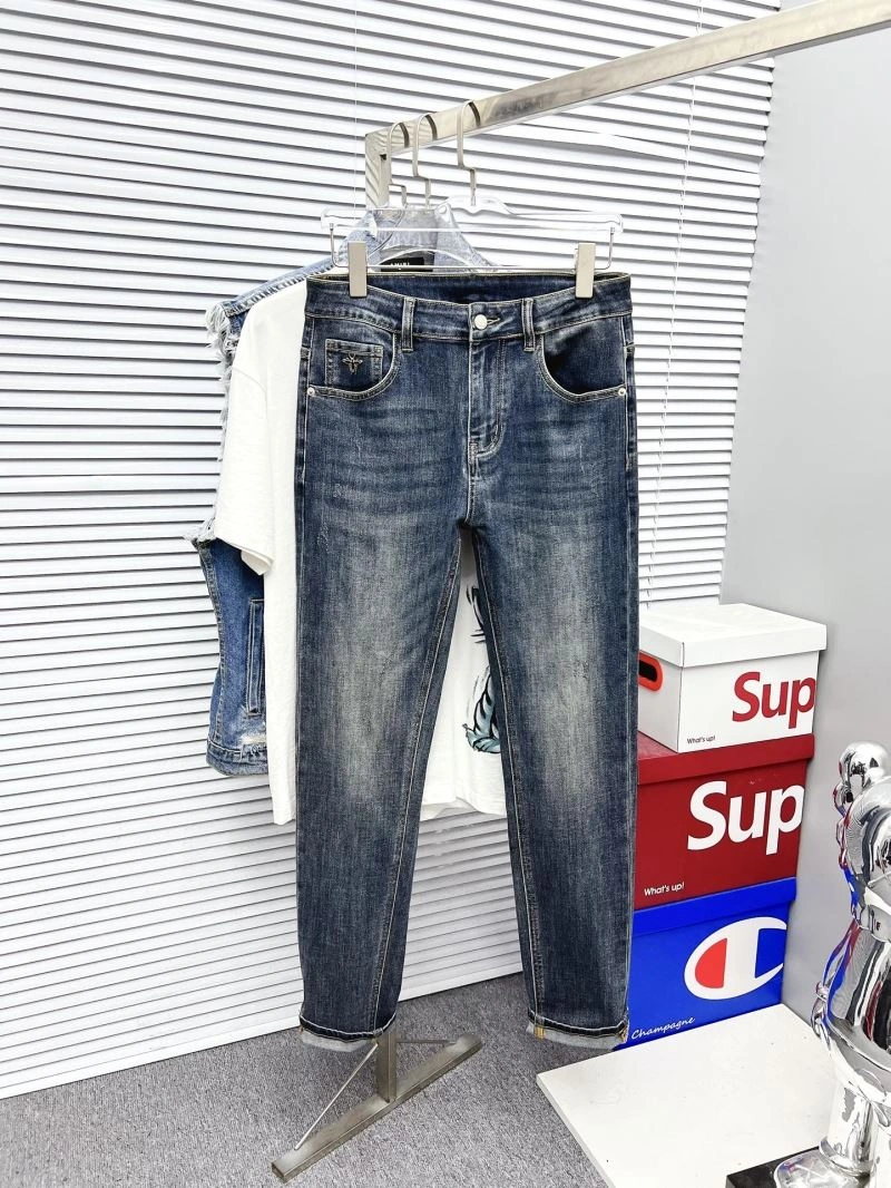 Seasonal Louis Vuitton Jeans 133097