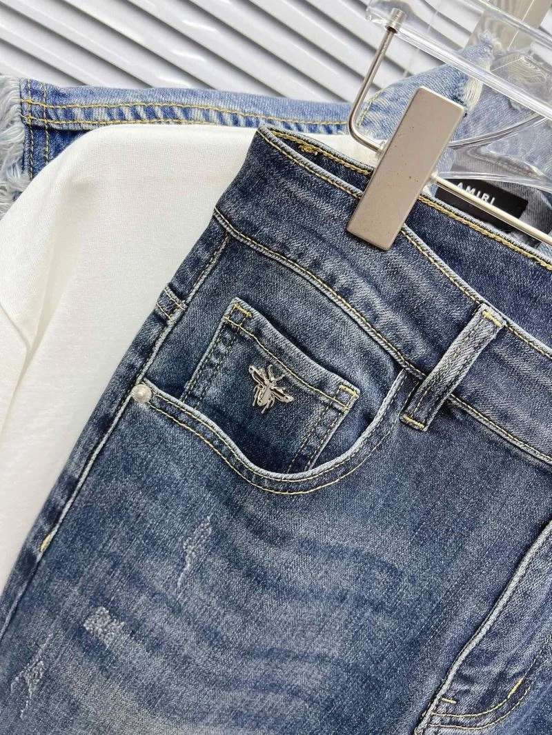 Seasonal Louis Vuitton Jeans 133097
