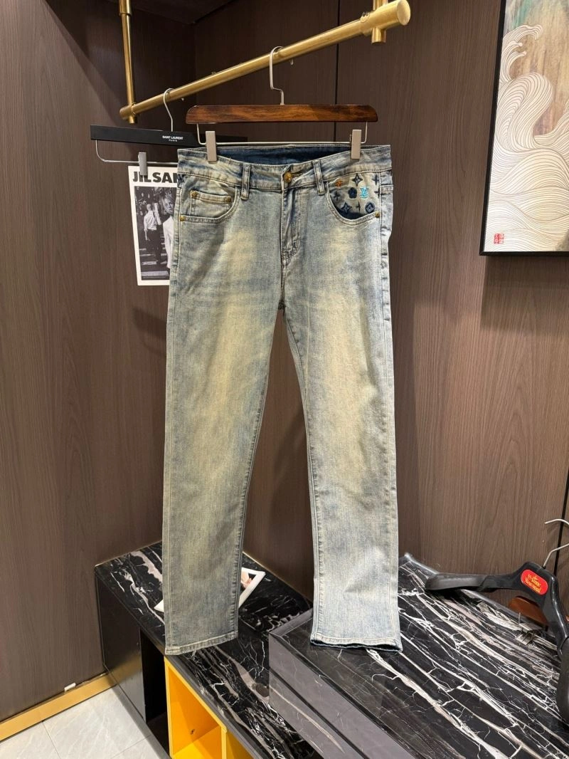 Louis Vuitton Jeans EasyMatch 133098