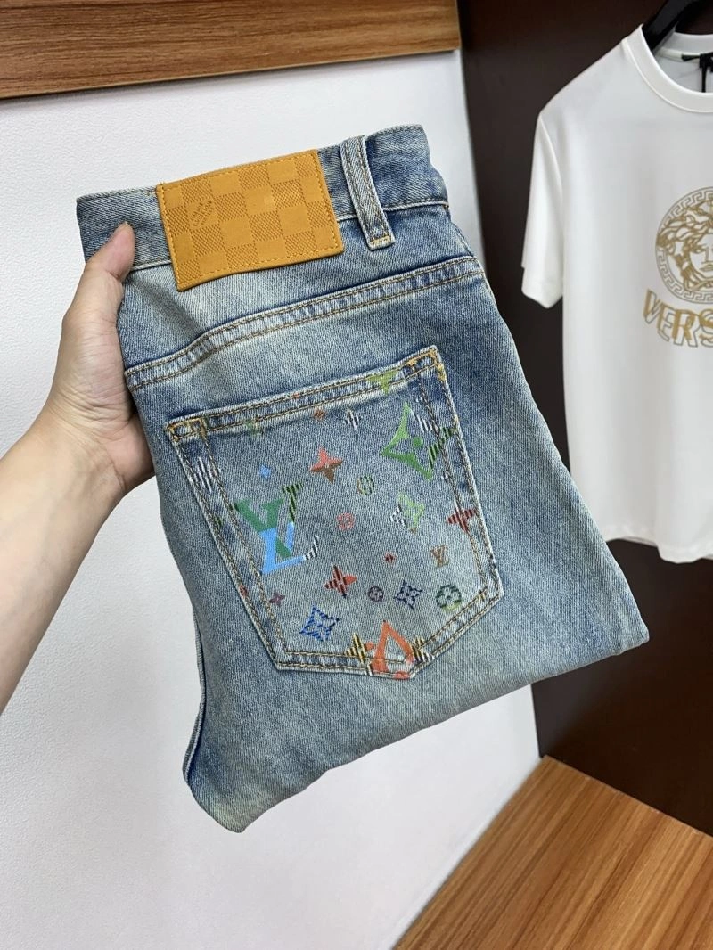 Breathable Louis Vuitton Jeans 133081