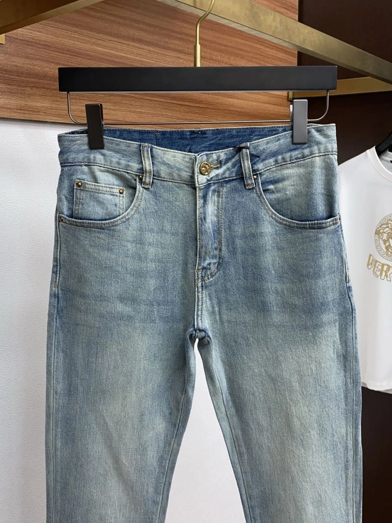 Breathable Louis Vuitton Jeans 133081