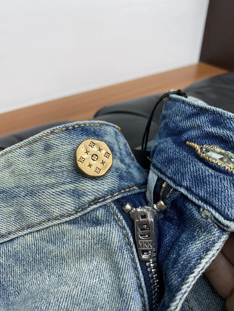 Breathable Louis Vuitton Jeans 133081
