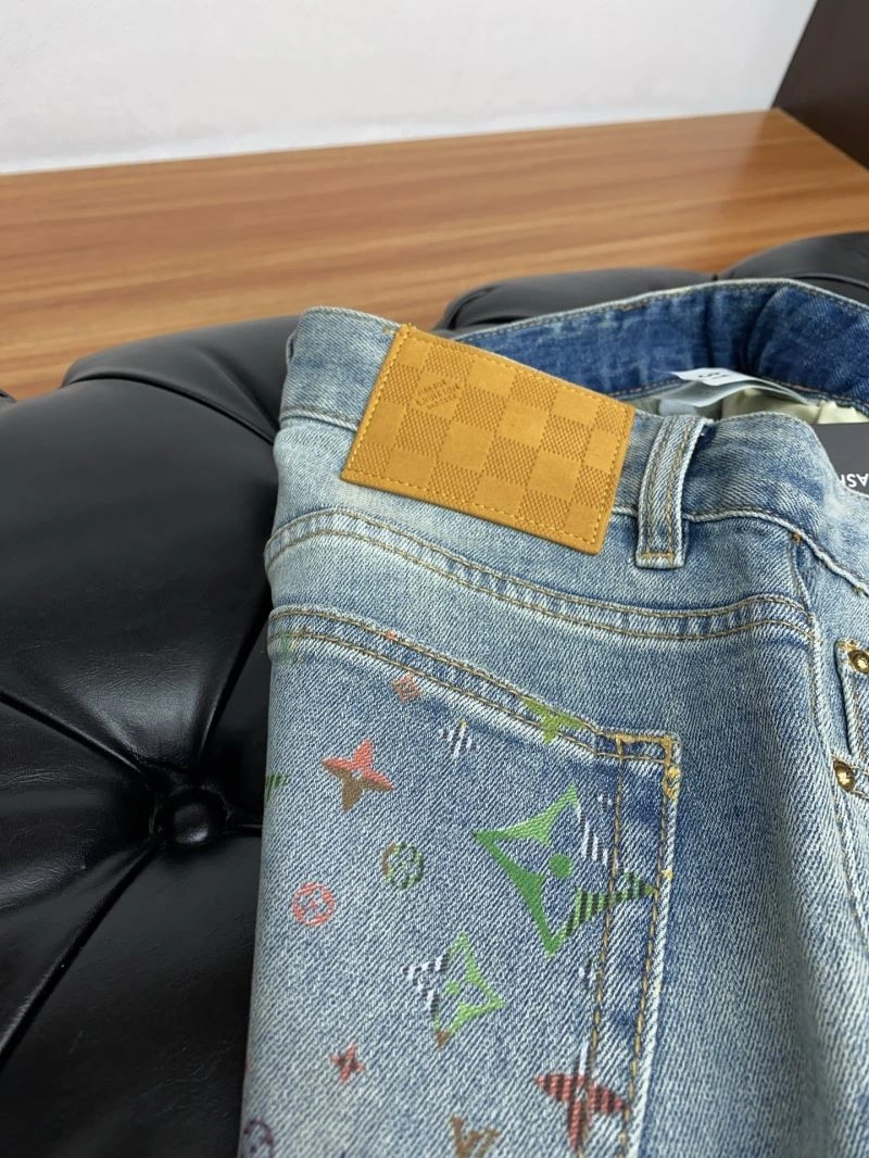 Breathable Louis Vuitton Jeans 133081