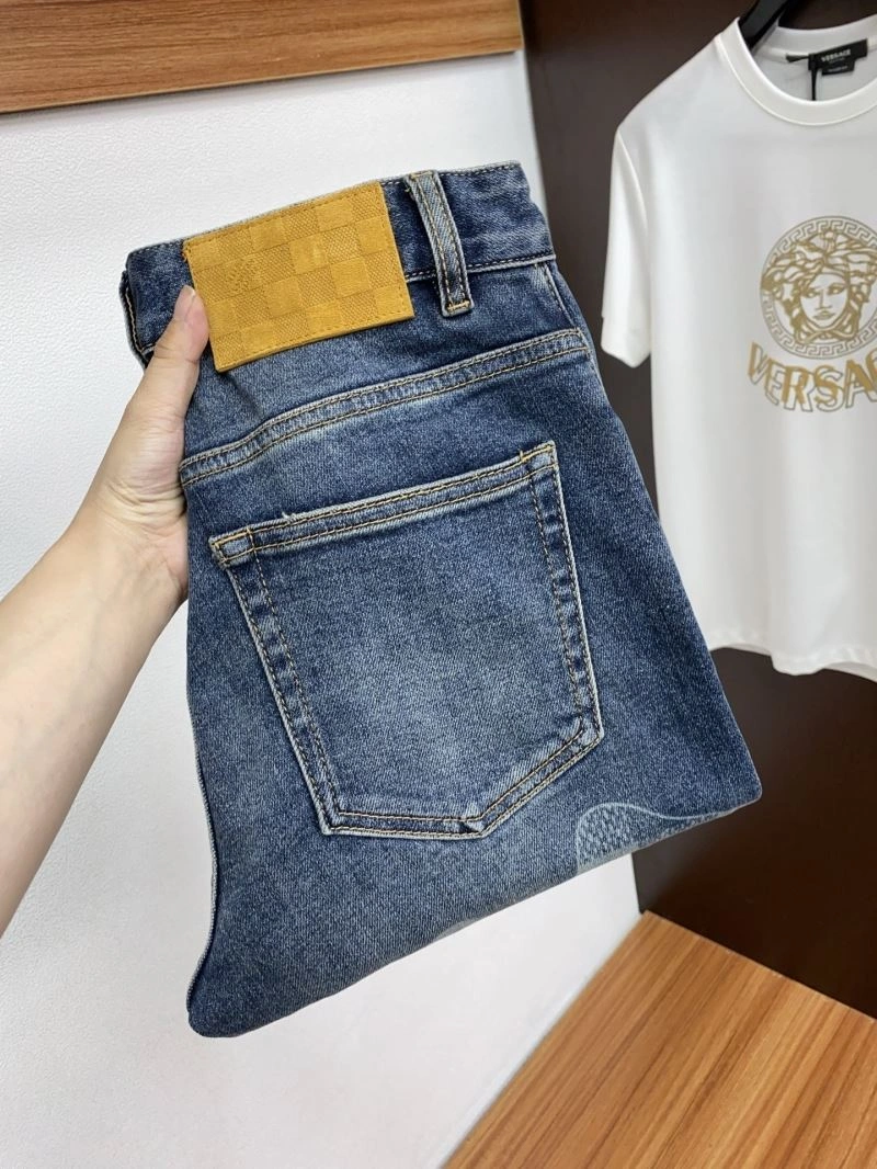 Louis Vuitton Jeans MultiPurpose 133073