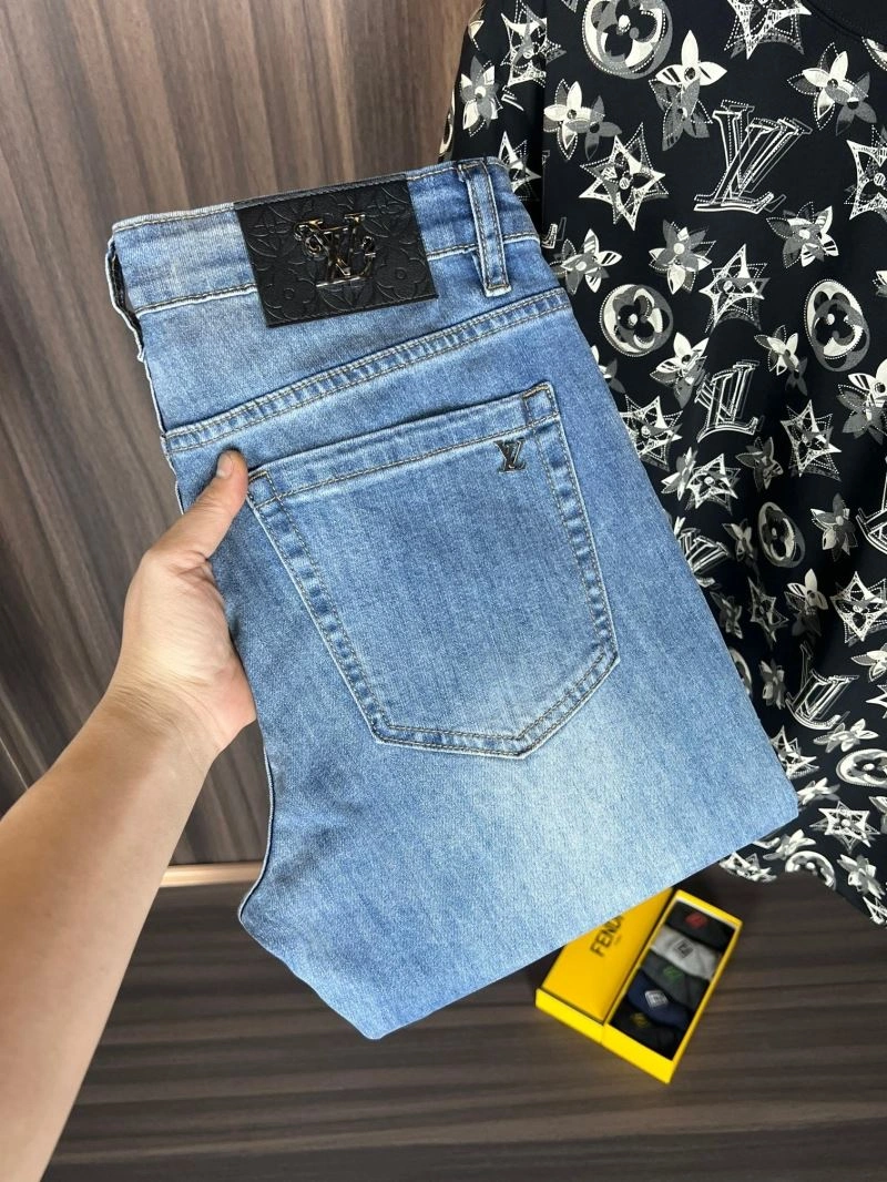 SportInspired Louis Vuitton Jeans 133106