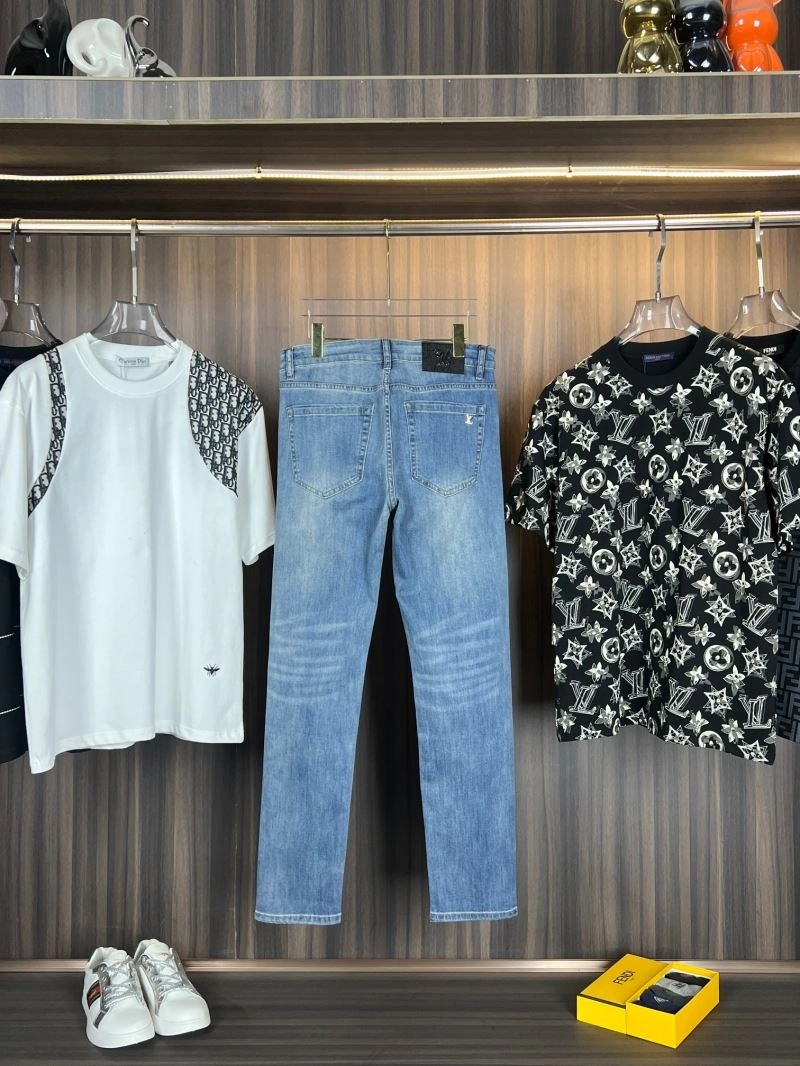 SportInspired Louis Vuitton Jeans 133106