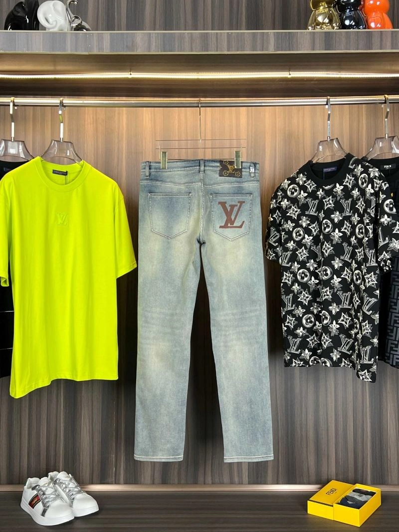 Original Louis Vuitton Jeans 133070