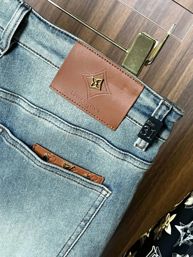 Refined Louis Vuitton Jeans 133084