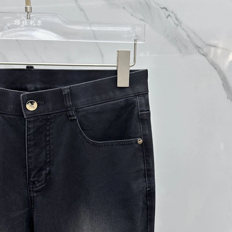 FlexibleFit Louis Vuitton Jeans 133064
