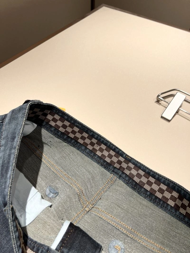 ComfortFit Louis Vuitton Jeans 133052