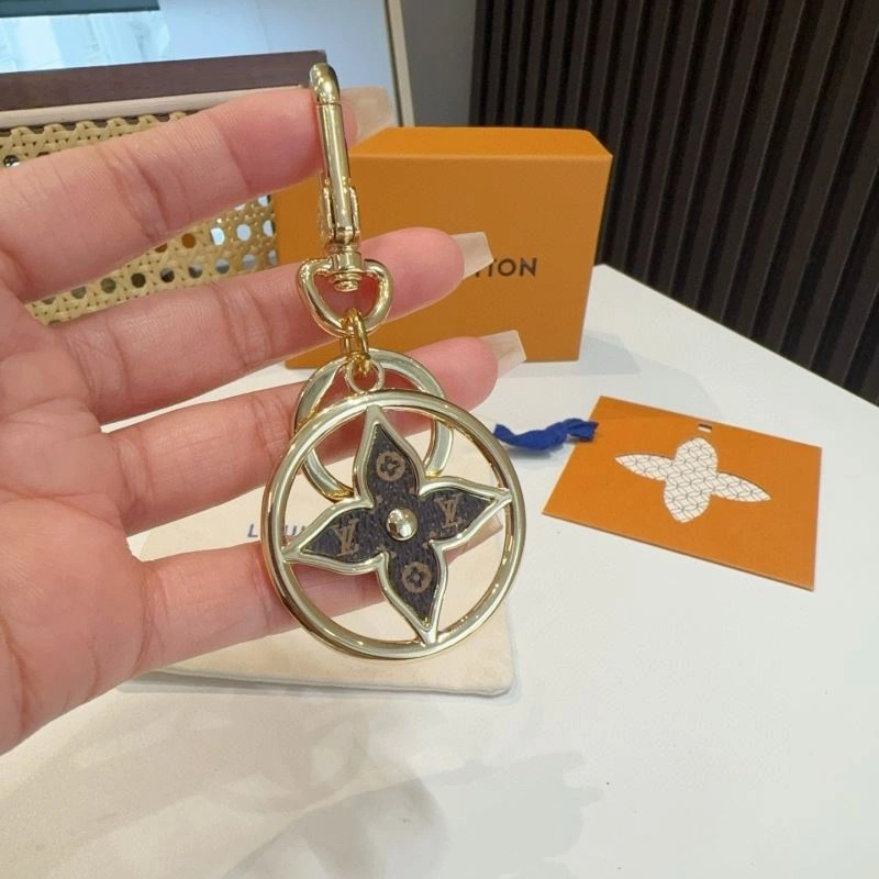 Affordable Louis Vuitton Keychains 266054