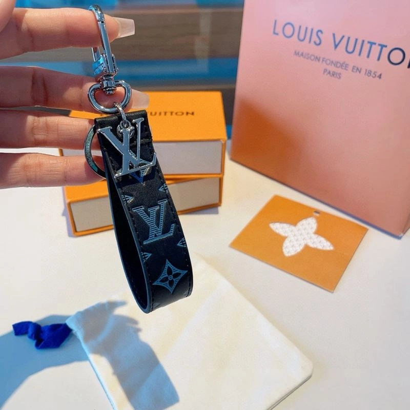 TechFriendly Louis Vuitton Keychains 266035