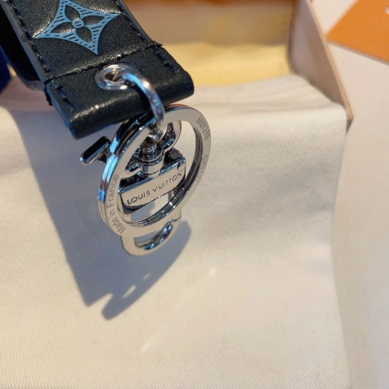TechFriendly Louis Vuitton Keychains 266035