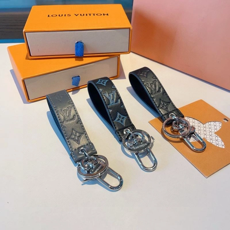 TechFriendly Louis Vuitton Keychains 266035