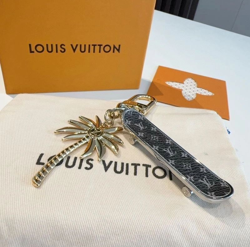 Louis Vuitton Keychains OnTrend 266025