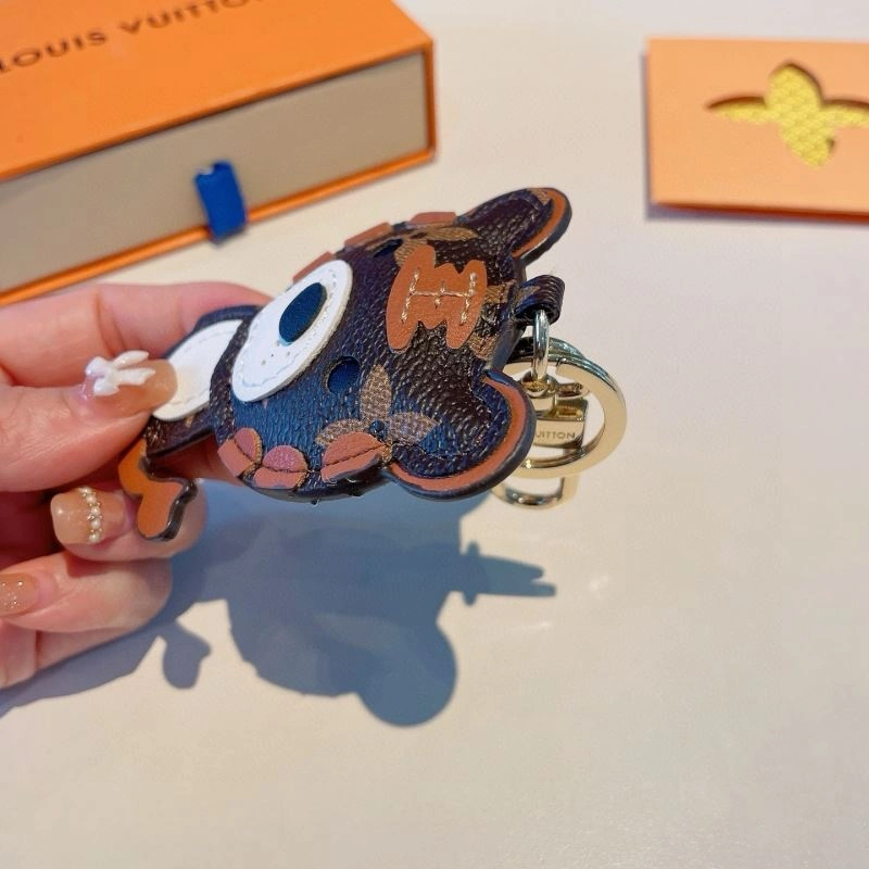WellDesigned Louis Vuitton Keychains 266014
