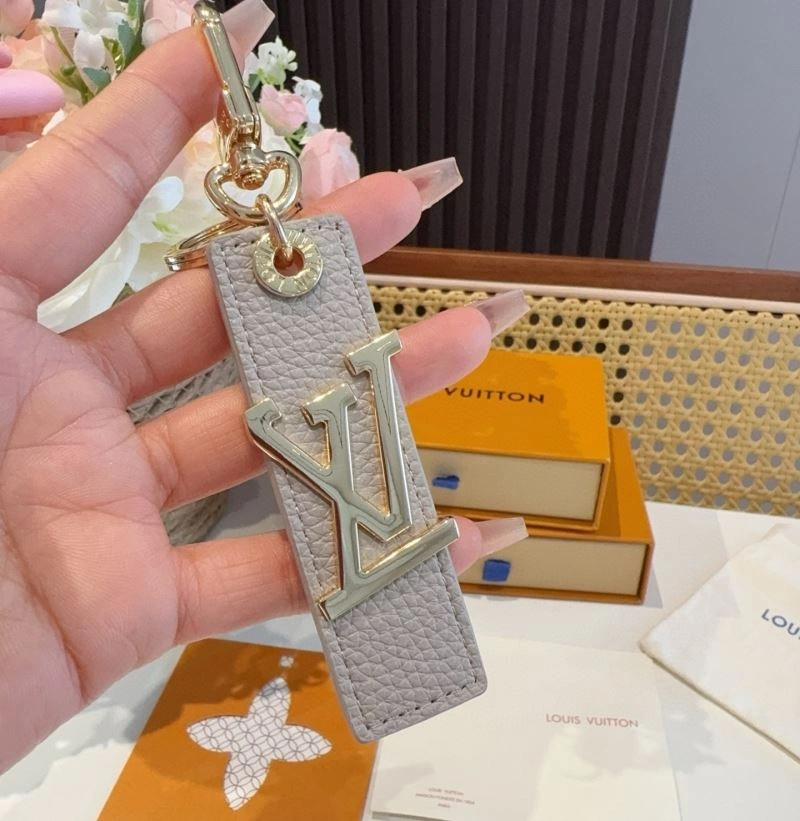 Affordable Louis Vuitton Keychains 266009