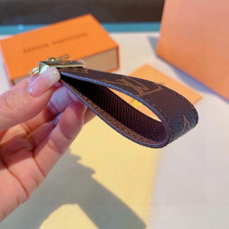 OnTrend Louis Vuitton Keychains 266026