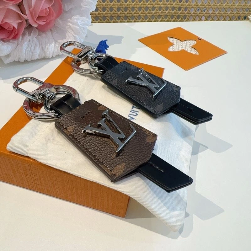 Casual Louis Vuitton Keychains 265987