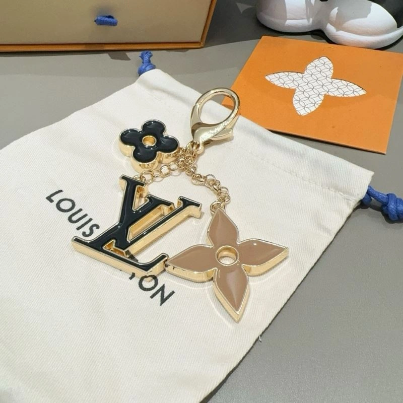 Louis Vuitton Keychains Snug 265970