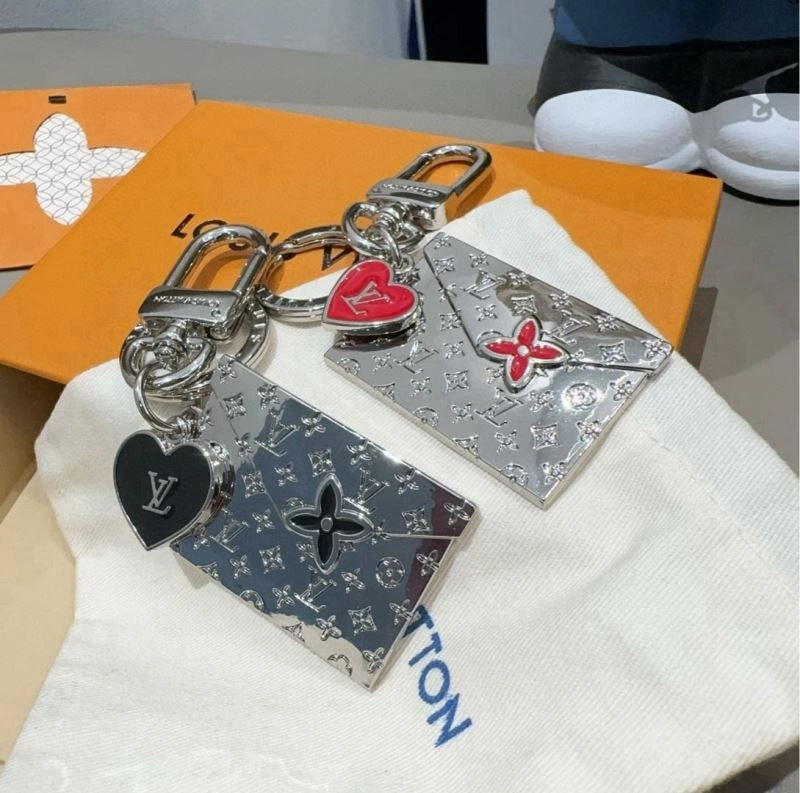 Comfortable Louis Vuitton Keychains 265968