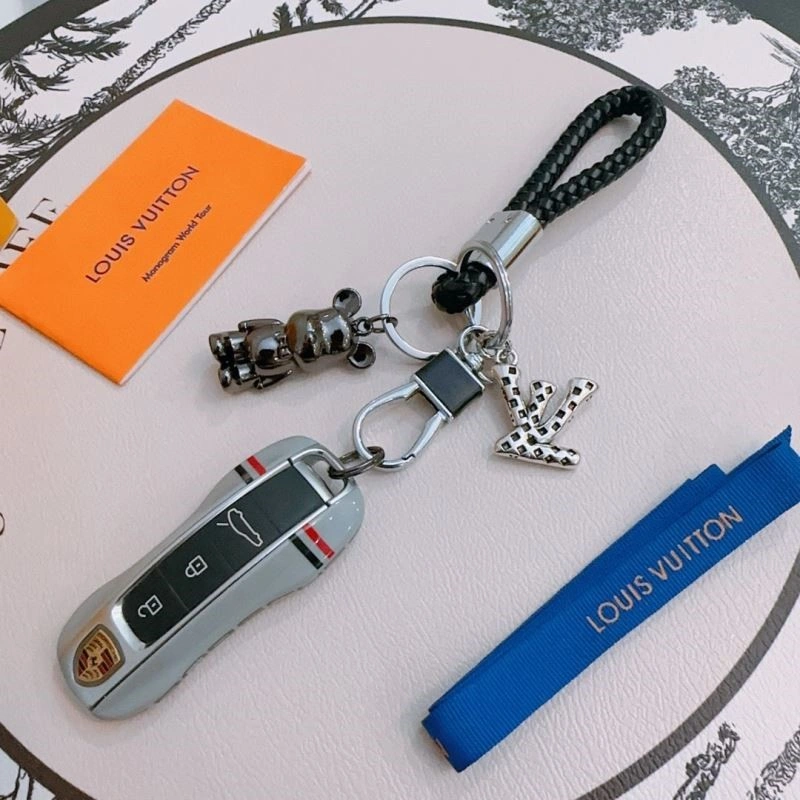 Casual Louis Vuitton Keychains 249396