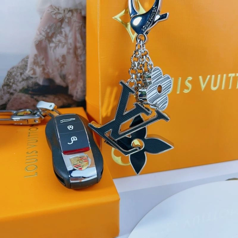 Louis Vuitton Keychains Modern 267328