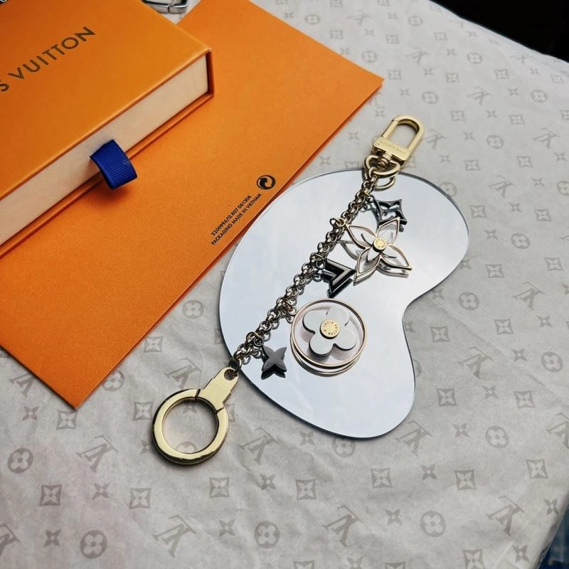 Louis Vuitton Keychains Trendy 267323