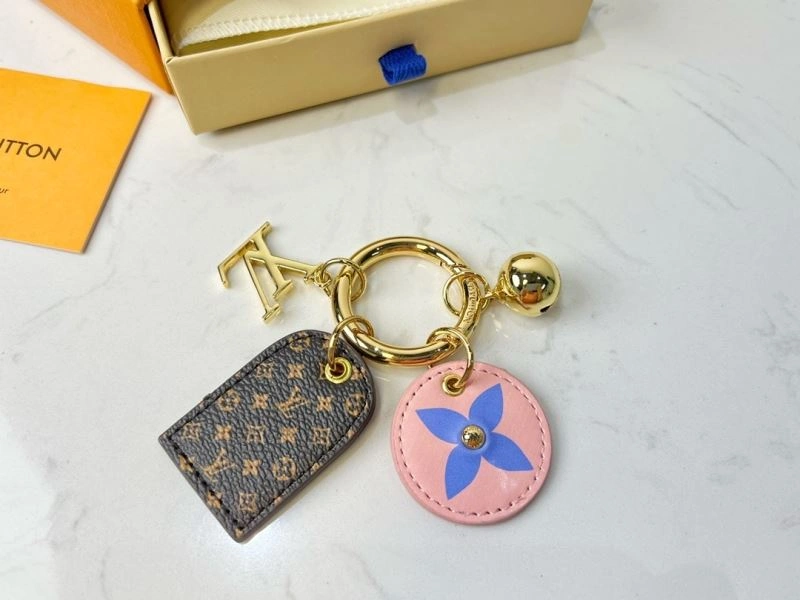 WrinkleFree Louis Vuitton Keychains 267319