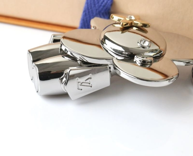 Louis Vuitton Keychains Breathable 267285