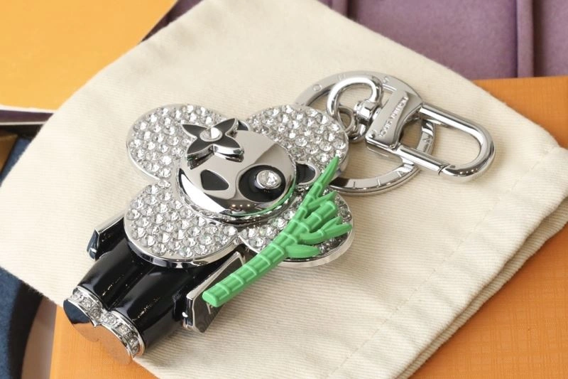 Snug Louis Vuitton Keychains 267281