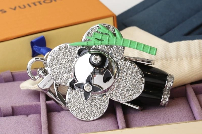 Snug Louis Vuitton Keychains 267281
