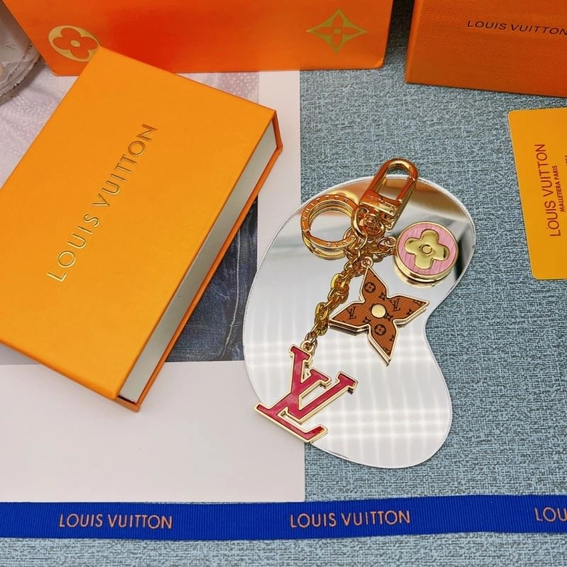 Affordable Louis Vuitton Keychains 267242