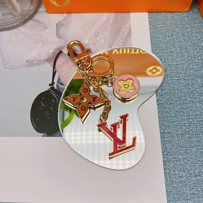 Affordable Louis Vuitton Keychains 267242