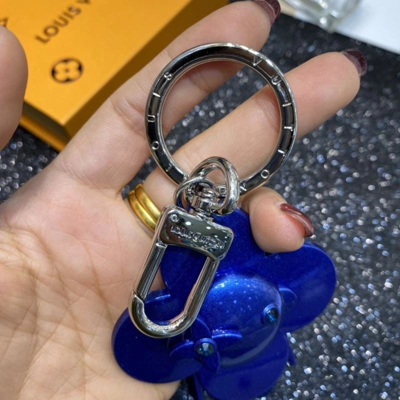 FashionForward Louis Vuitton Keychains 267233