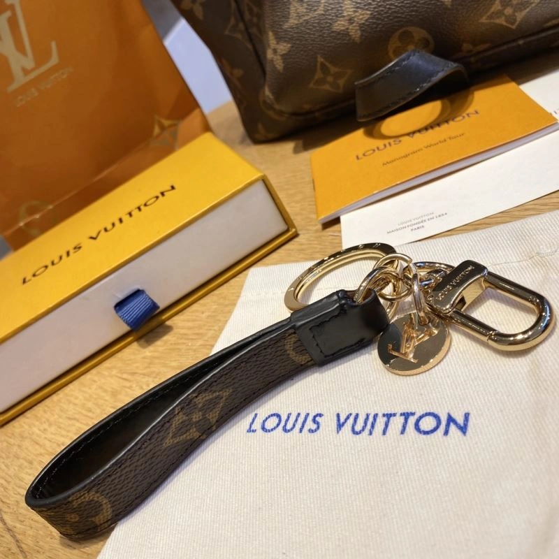 Louis Vuitton Keychains Bold 267211
