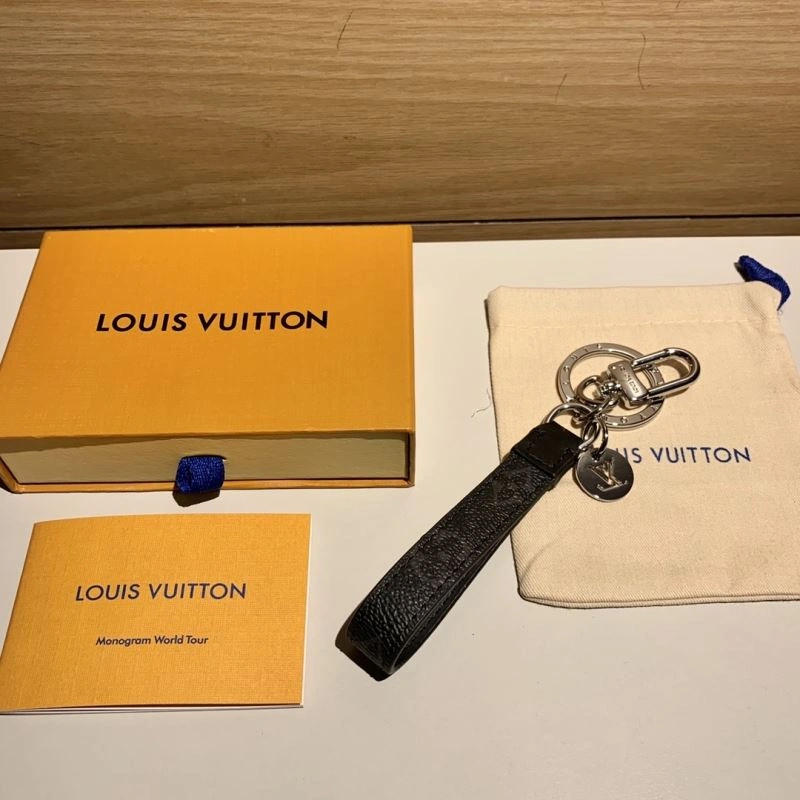 Louis Vuitton Keychains Elegant 267198