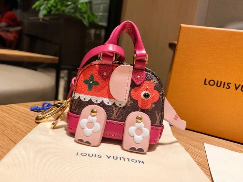 Versatile Louis Vuitton Keychains 267212