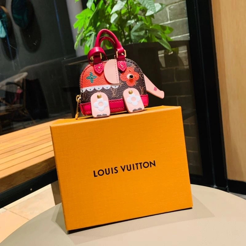 Versatile Louis Vuitton Keychains 267212