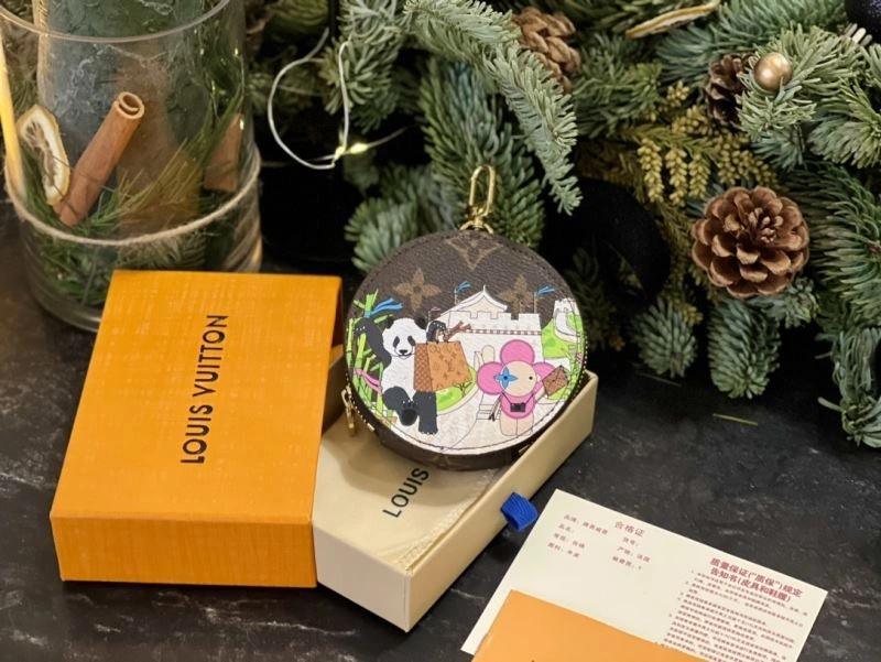 Louis Vuitton Keychains Resilient 267190