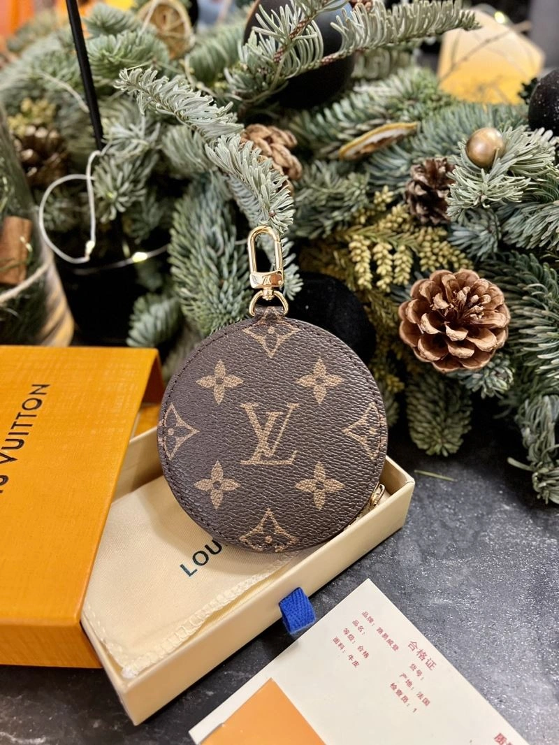 Louis Vuitton Keychains Resilient 267190
