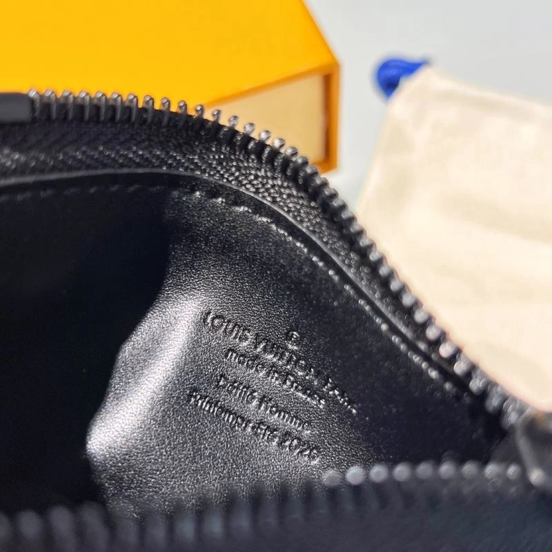 Louis Vuitton Keychains Minimalist 267215