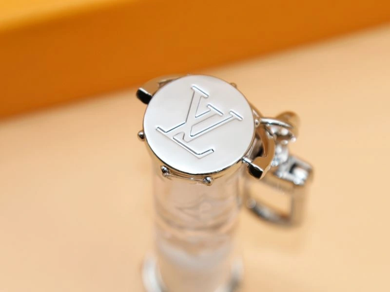 WrinkleFree Louis Vuitton Keychains 267157