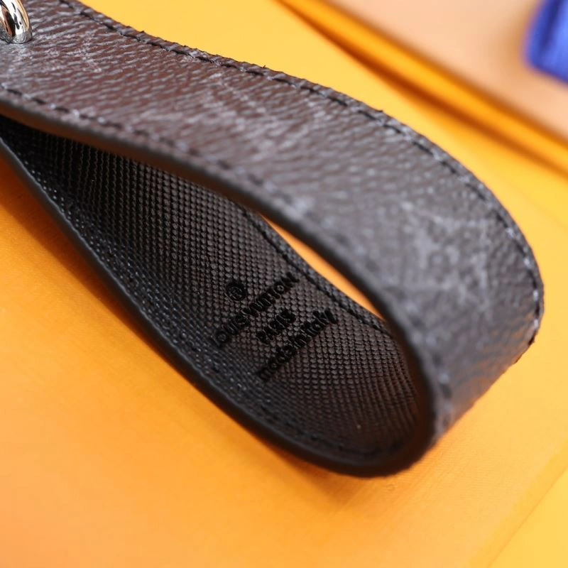 Louis Vuitton Keychains Breathable 267160