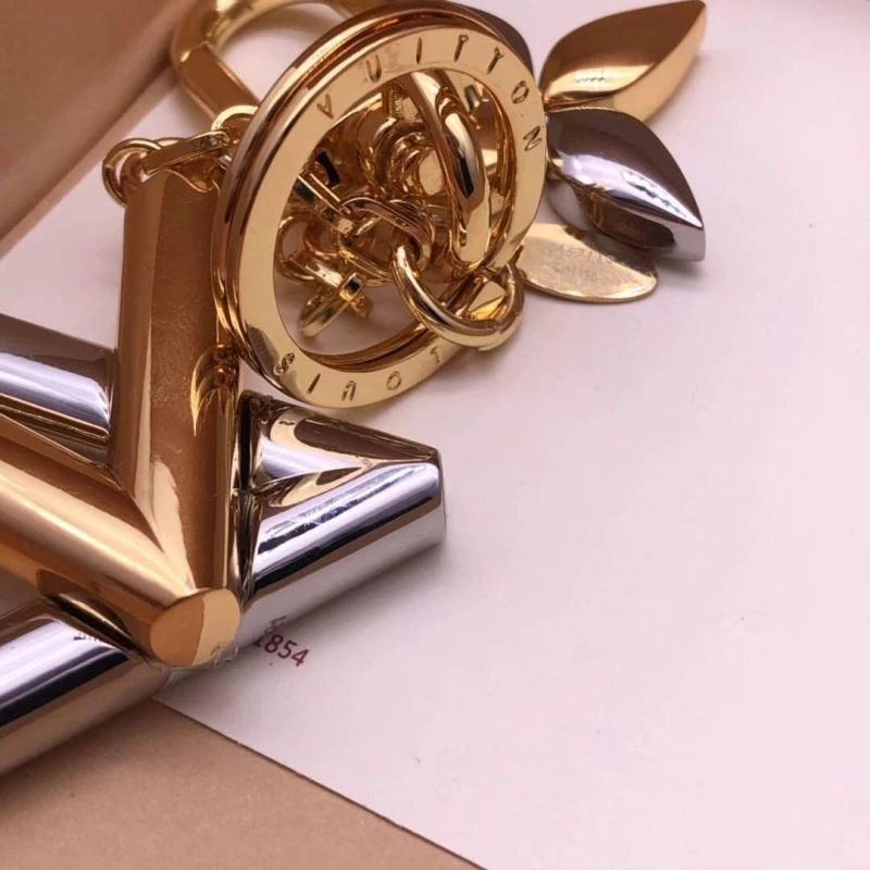 Louis Vuitton Keychains Chic 267171