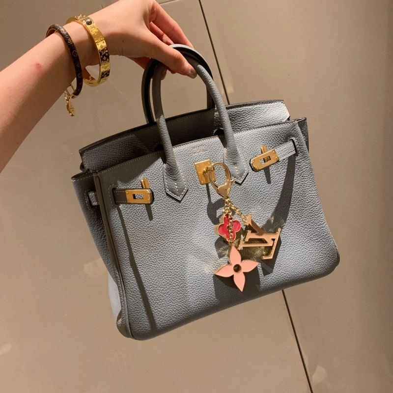 Louis Vuitton Keychains Minimalist 267145